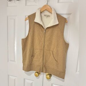 XL Jones New York Camel Sherpa Collar Vest EUC